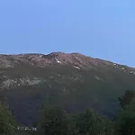 Сasa de vacaciones Bjornebuhytten, Geilo, 13 Sengeplasser Med Privat Jacuzzi Og El-bil-lading