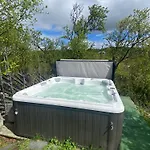 Bjornebuhytten, Geilo, 13 Sengeplasser Med Privat Jacuzzi Og El-bil-lading * Geilo