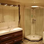Prázdninový dům Bjornebuhytten, Geilo, 13 Sengeplasser Med Privat Jacuzzi Og El-bil-lading *