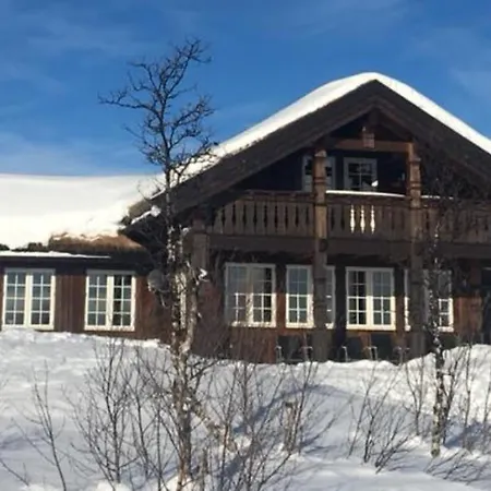 Holiday home Bjornebuhytten, Geilo, 13 Sengeplasser Med Privat Jacuzzi Og El-bil-lading Geilo