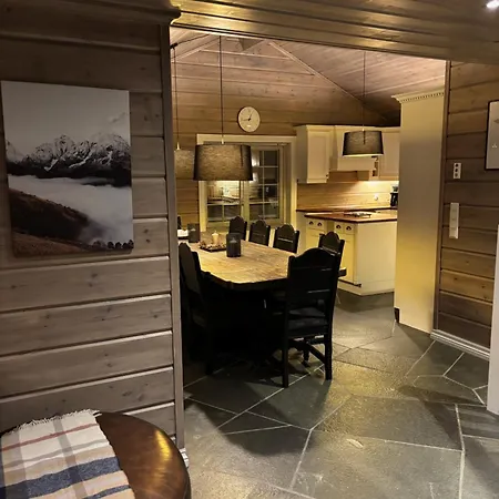 Holiday home Bjornebuhytten, Geilo, 13 Sengeplasser Med Privat Jacuzzi Og El-bil-lading Geilo