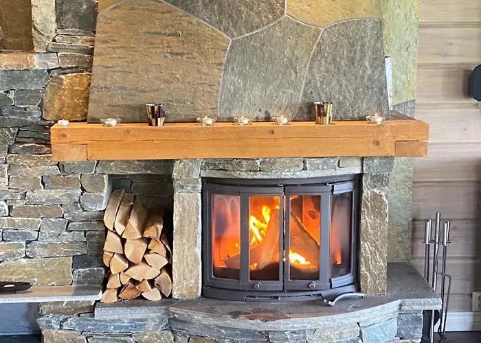 Bjornebuhytten, Geilo, 13 Sengeplasser Med Privat Jacuzzi Og El-bil-lading Geilo