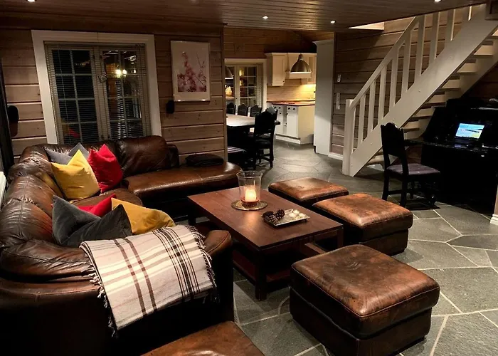 Semesterbostad Bjornebuhytten, Geilo, 13 Sengeplasser Med Privat Jacuzzi Og El-bil-lading Geilo