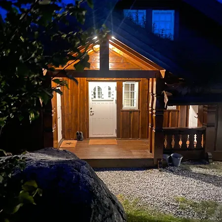 Casa vacanze Bjornebuhytten, Geilo, 13 Sengeplasser Med Privat Jacuzzi Og El-bil-lading *